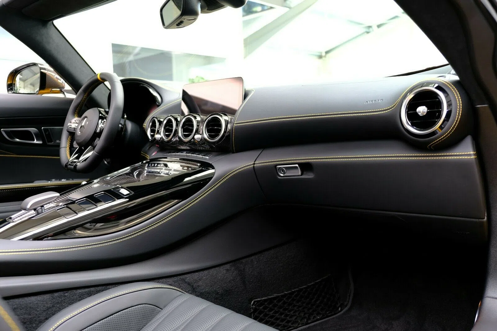 2020 Mercedes-Benz AMG GTR Roadster 1 of 750 interior, Black
