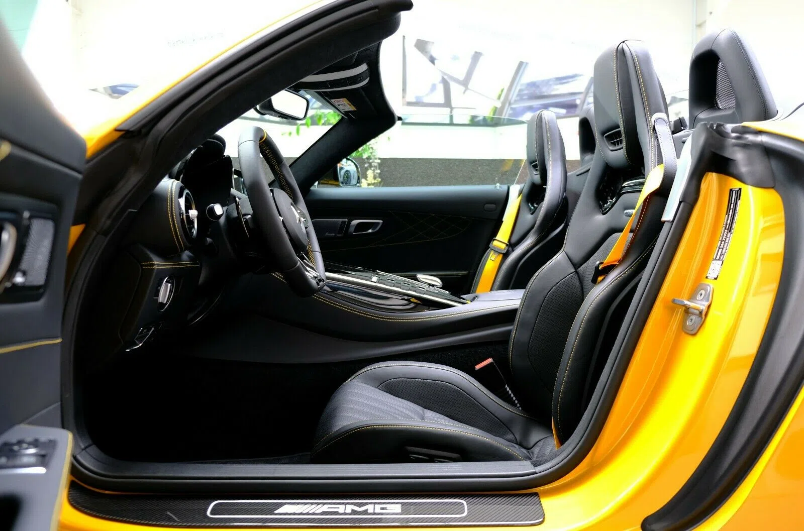 2020 Mercedes-Benz AMG GTR Roadster 1 of 750 interior, seats, Black