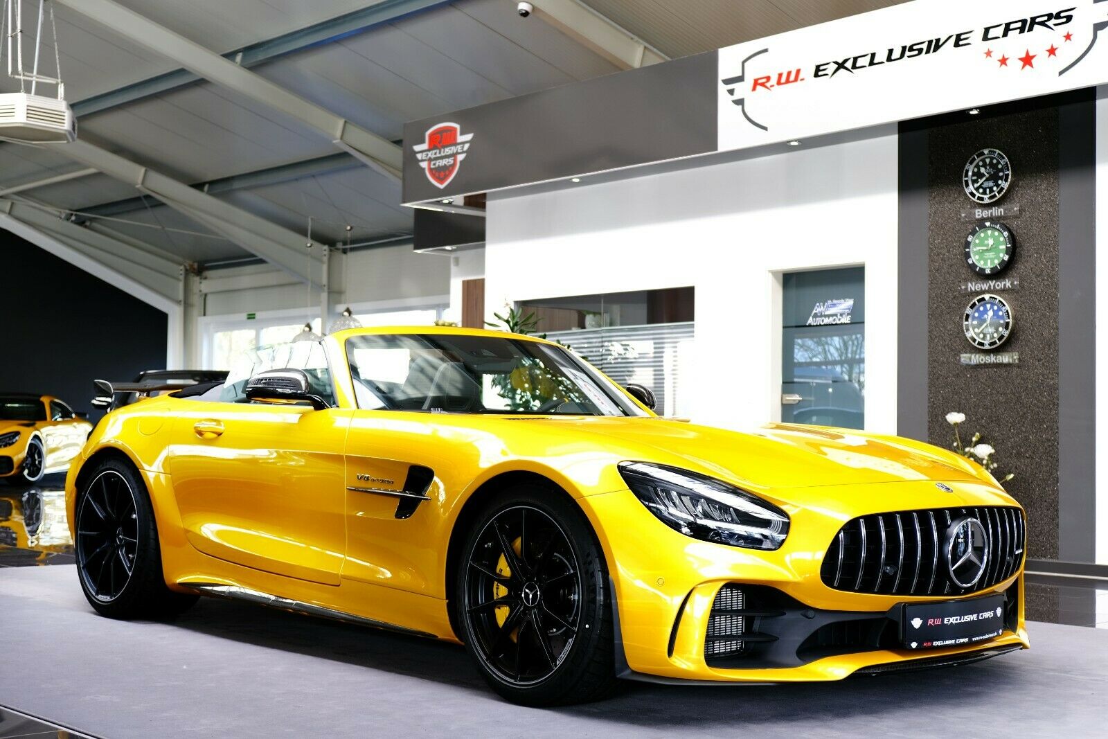 2020 Mercedes-Benz AMG GTR Roadster 1 of 750, 19/20