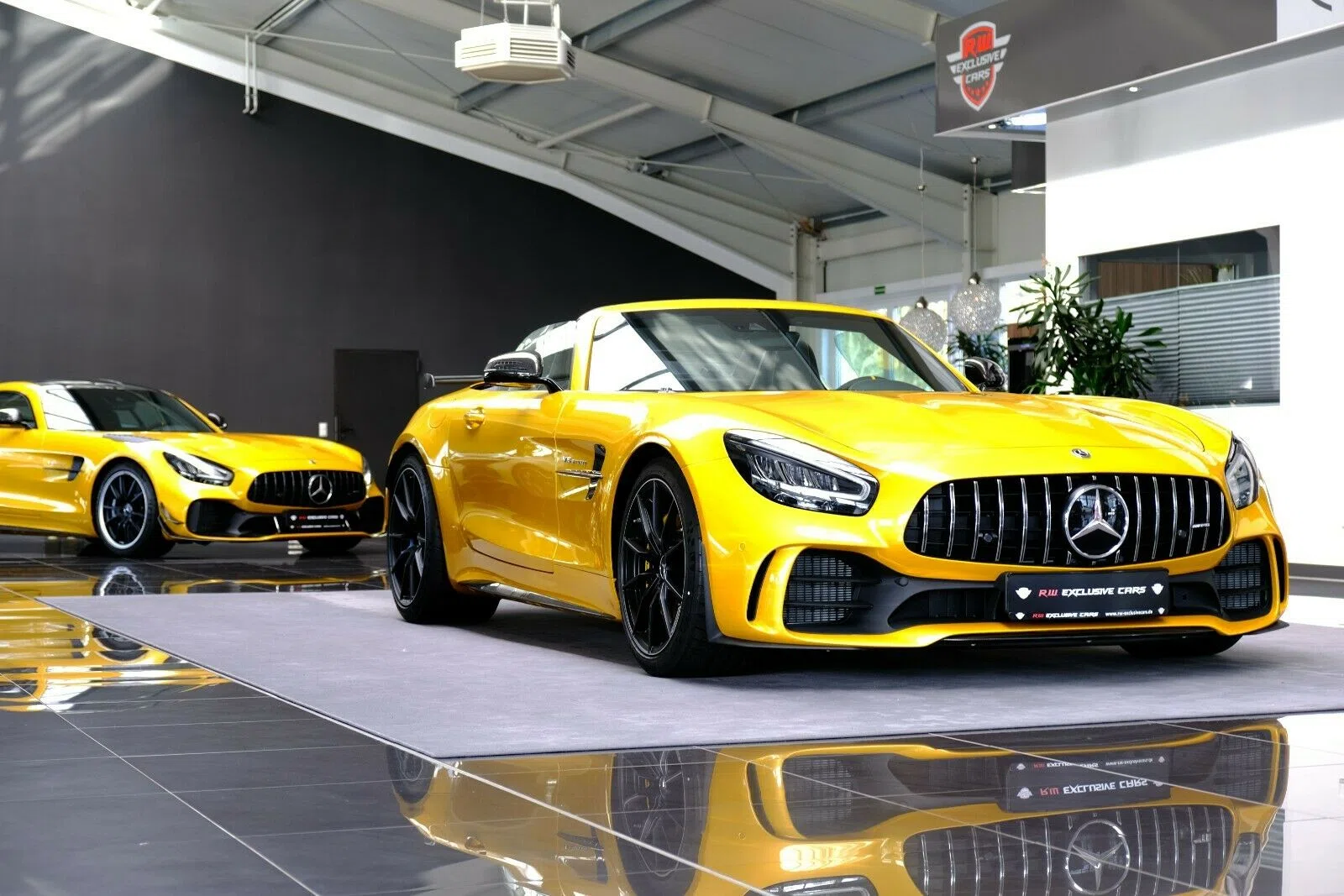 2020 Mercedes-Benz AMG GTR Roadster 1 of 750 for sale, exterior, yellow