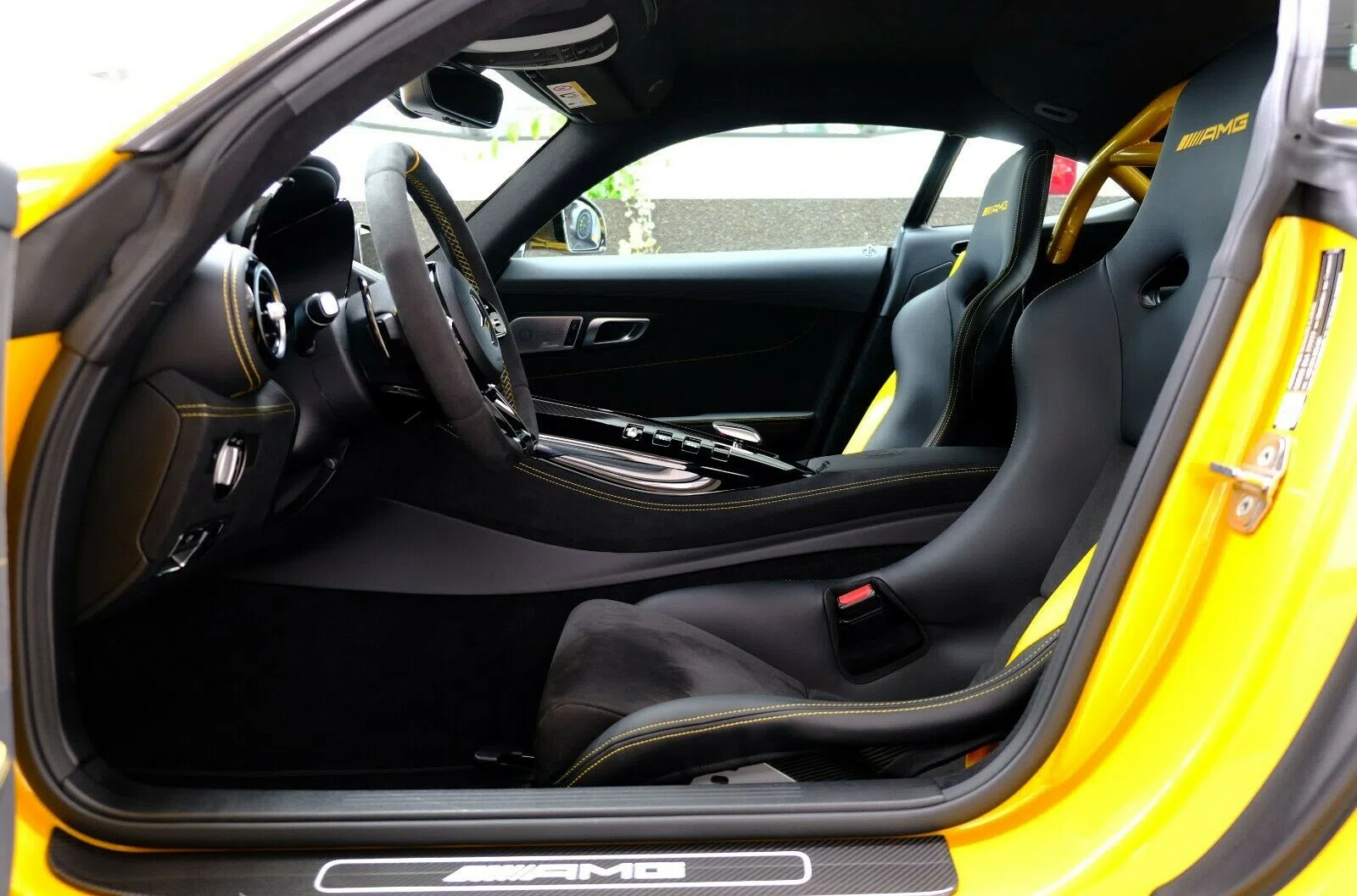 2020 Mercedes-Benz AMG GT R PRO 1 of 750 interior, Black