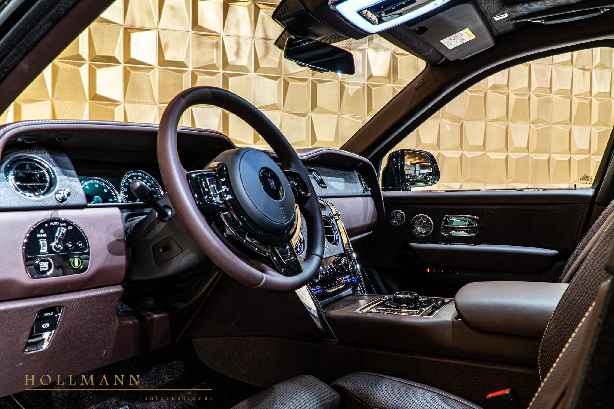 2020 Mansory Cullinan interior, Dark Spice Brown