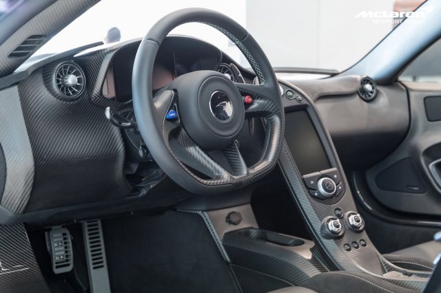 2015 McLaren P1, 2/11