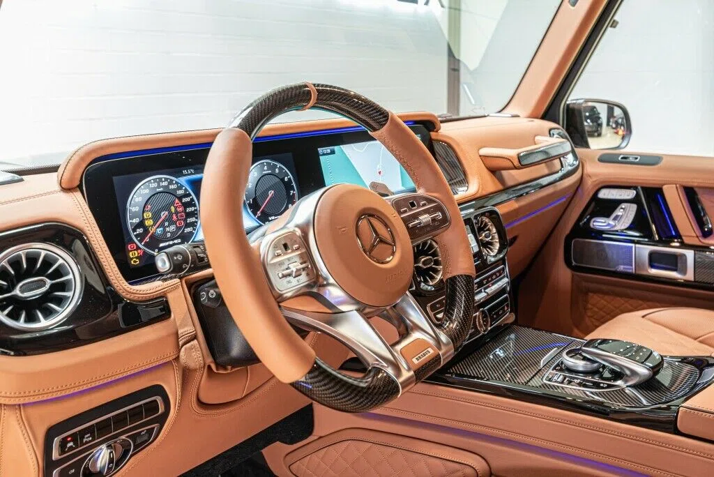 2020 BRABUS G 700 interior, dashboard, Individual leather interior Cuio
