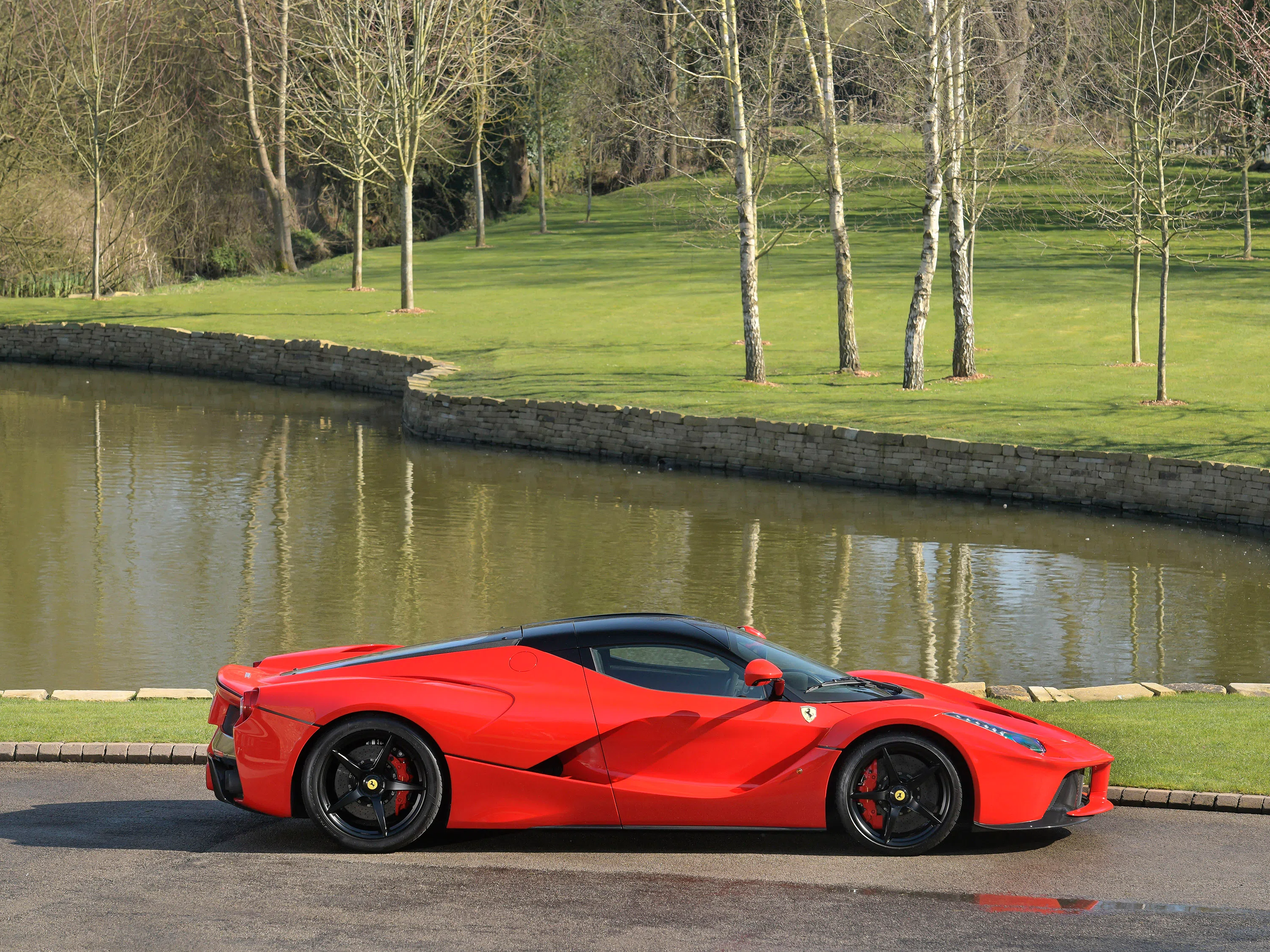 2014 Ferrari LaFerrari for sale, exterior, Red