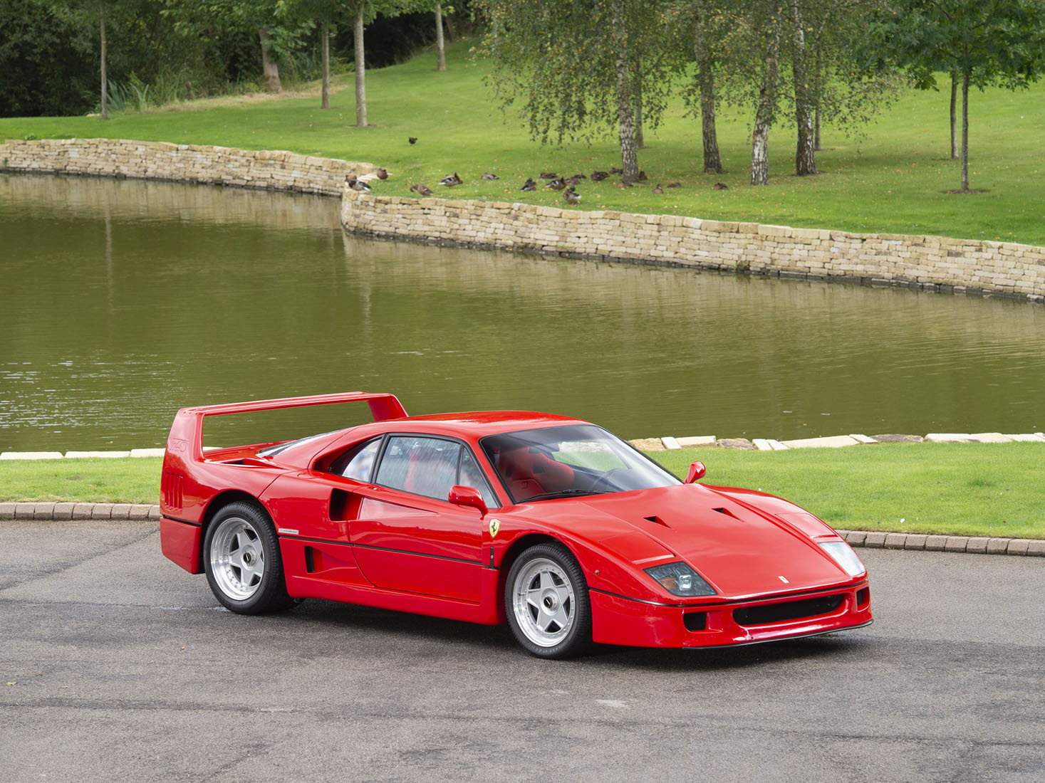 1991 FERRARI F40, 3/20
