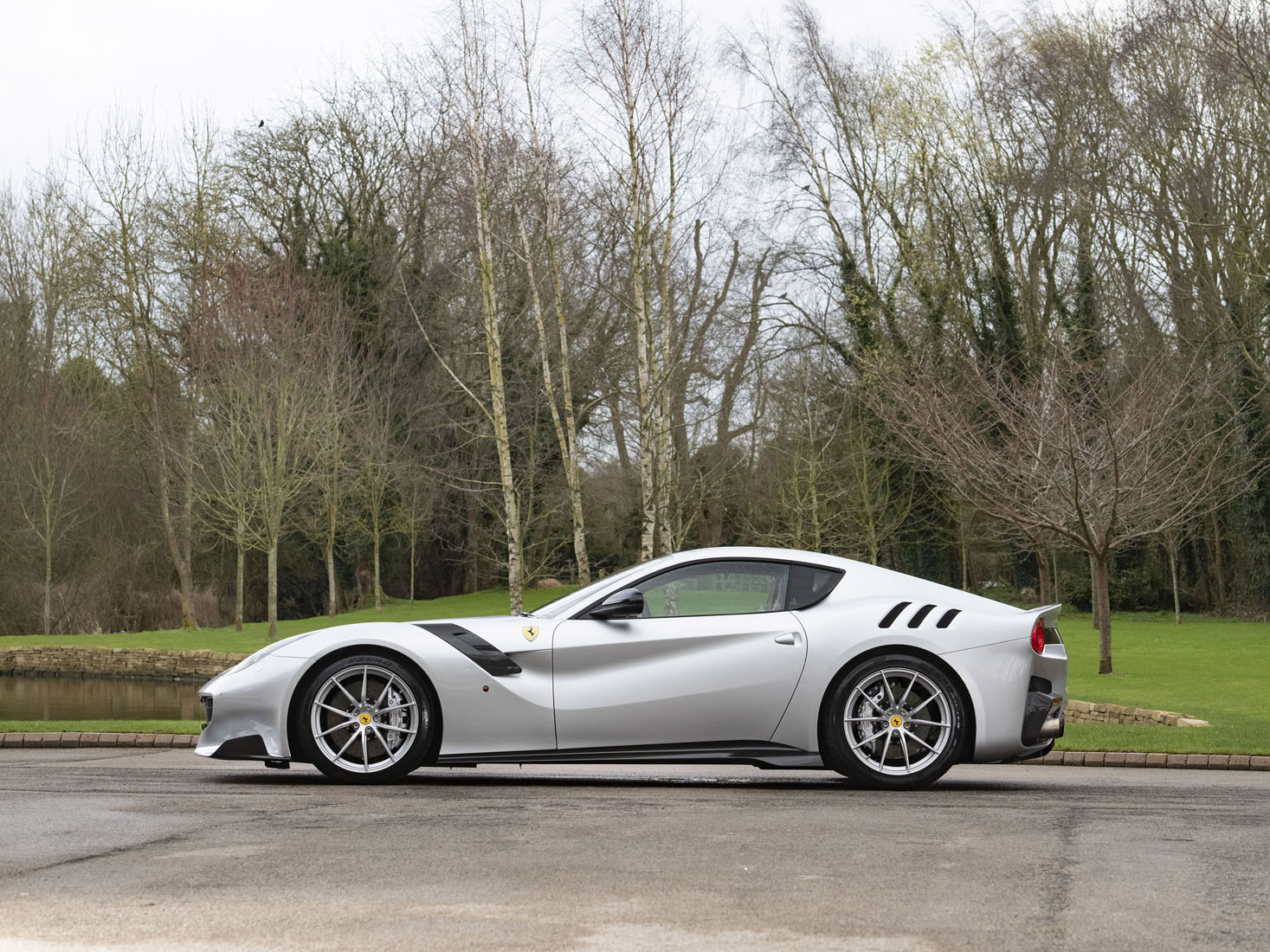 2017 FERRARI F12TDF, 29/38