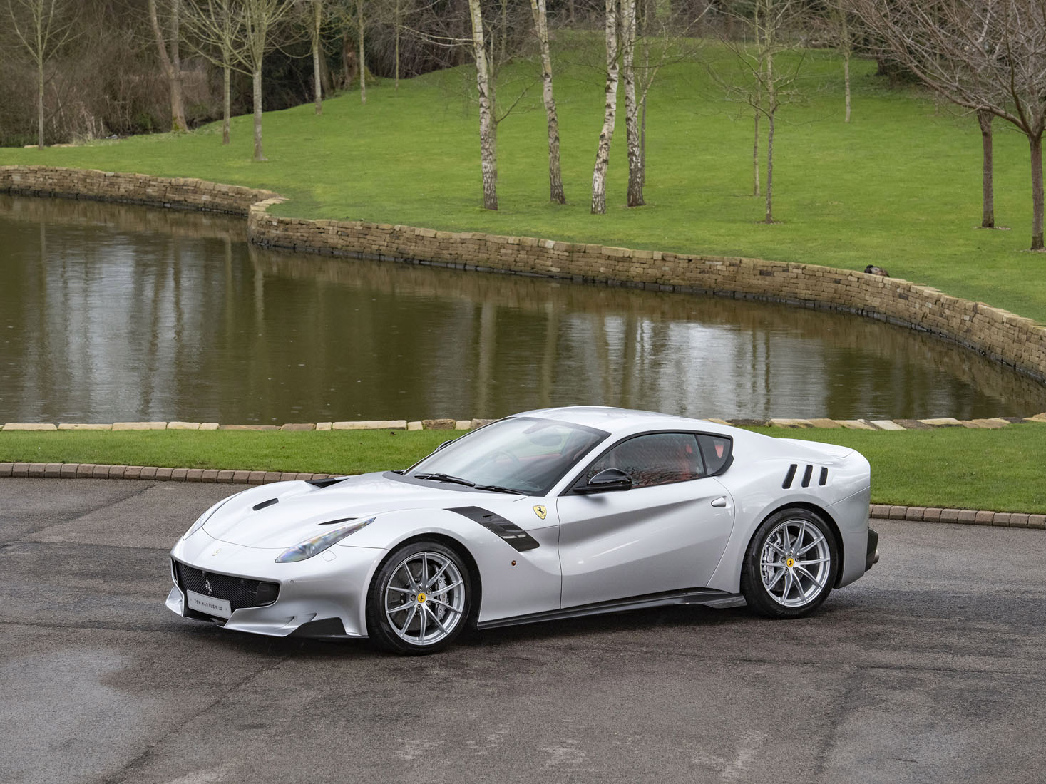 2017 FERRARI F12TDF, 37/38