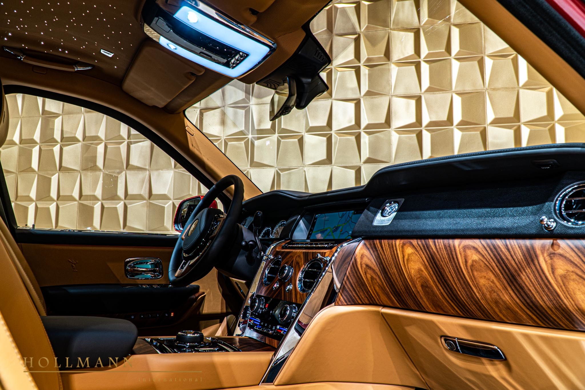 2020 Rolls-Royce Cullinan, 2/20