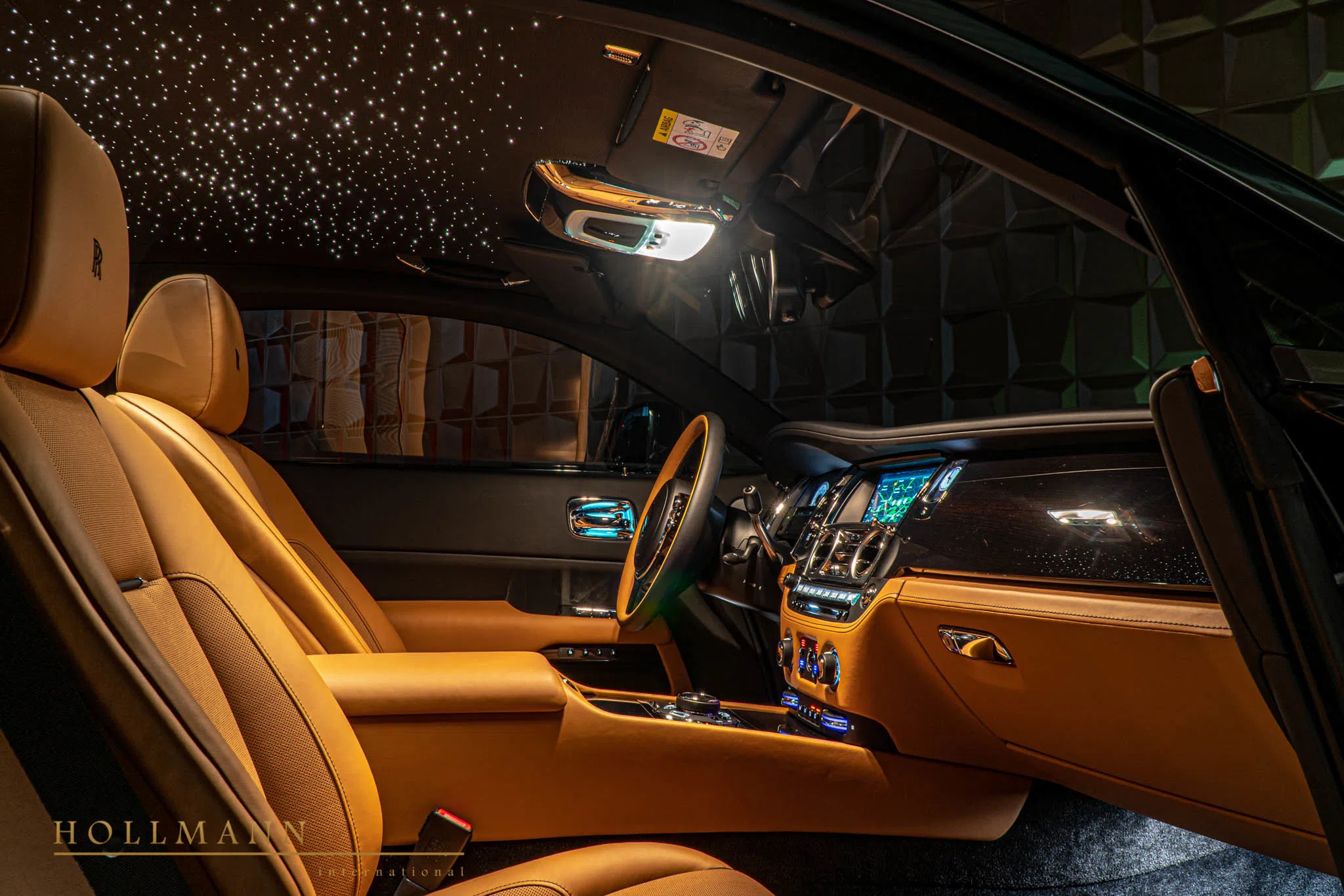 2020 Mansory Wraith interior, Tan