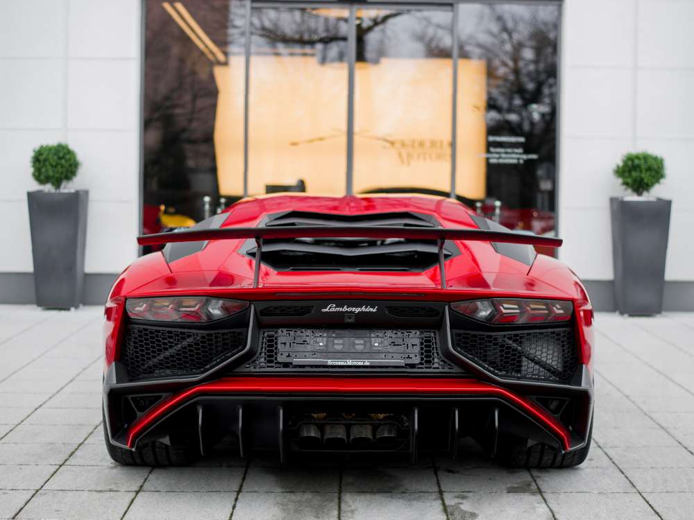 2016 Lamborghini Aventador LP 750-4 Superveloce, 13/17