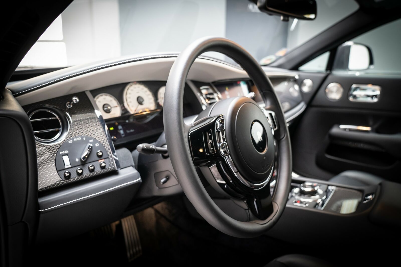 2019 Rolls-Royce Wraith BLACK BADGE, 5/19
