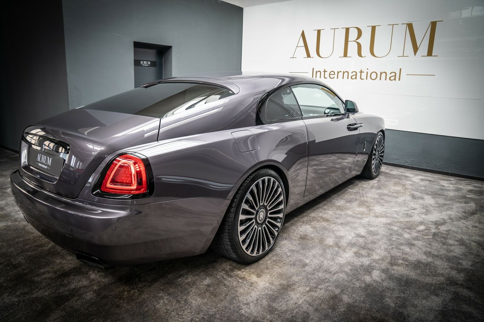 2019 Rolls-Royce Wraith BLACK BADGE, 16/19