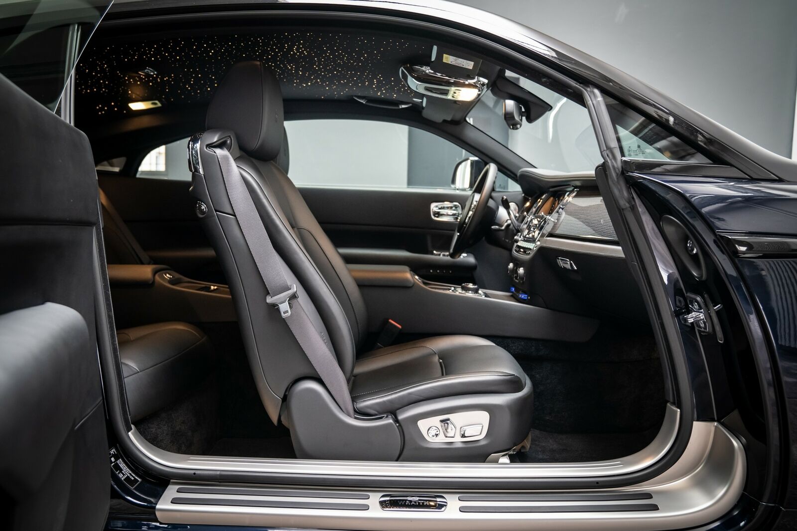 2019 Rolls-Royce Wraith BLACK BADGE, 6/19