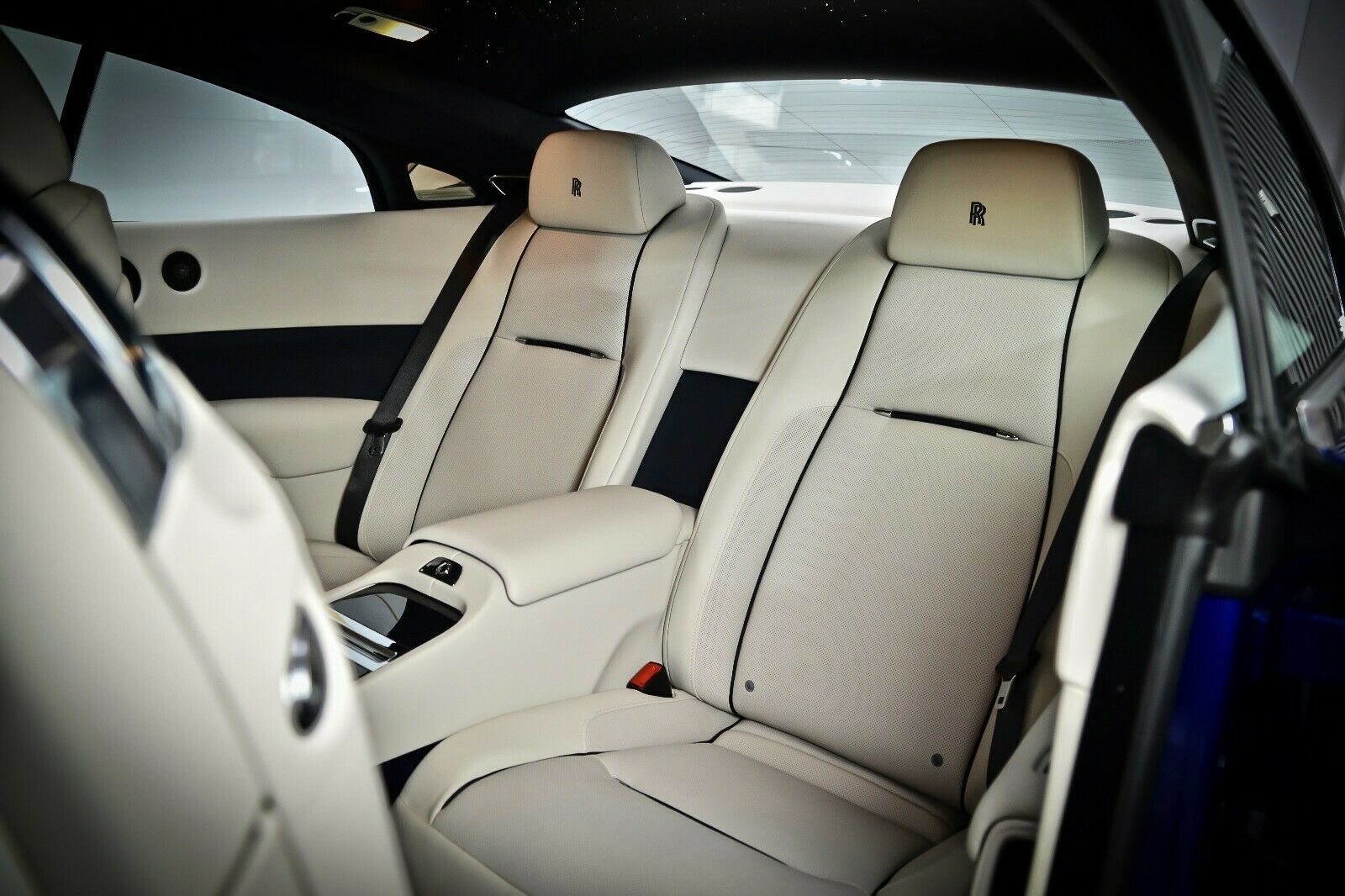 2017 Rolls-Royce Wraith, 5/18
