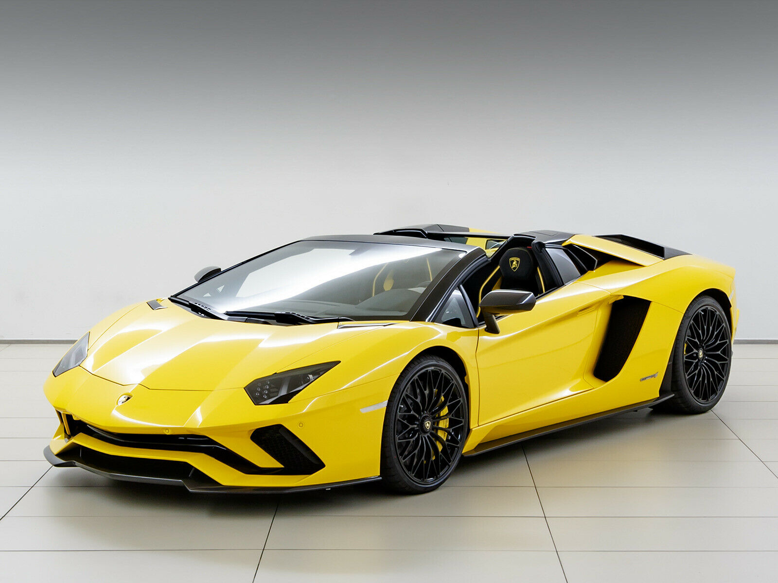 2018 Lamborghini Aventador S Roadster LP740-4, 10/10