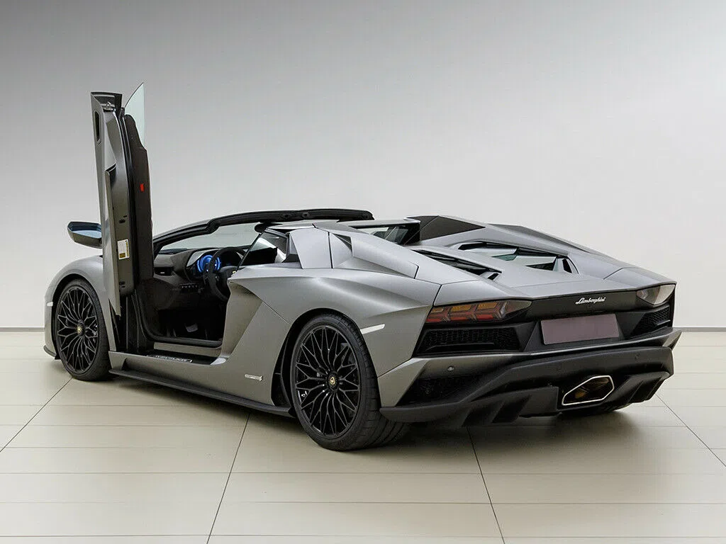 2018 Lamborghini Aventador S LP740-4 Roadster