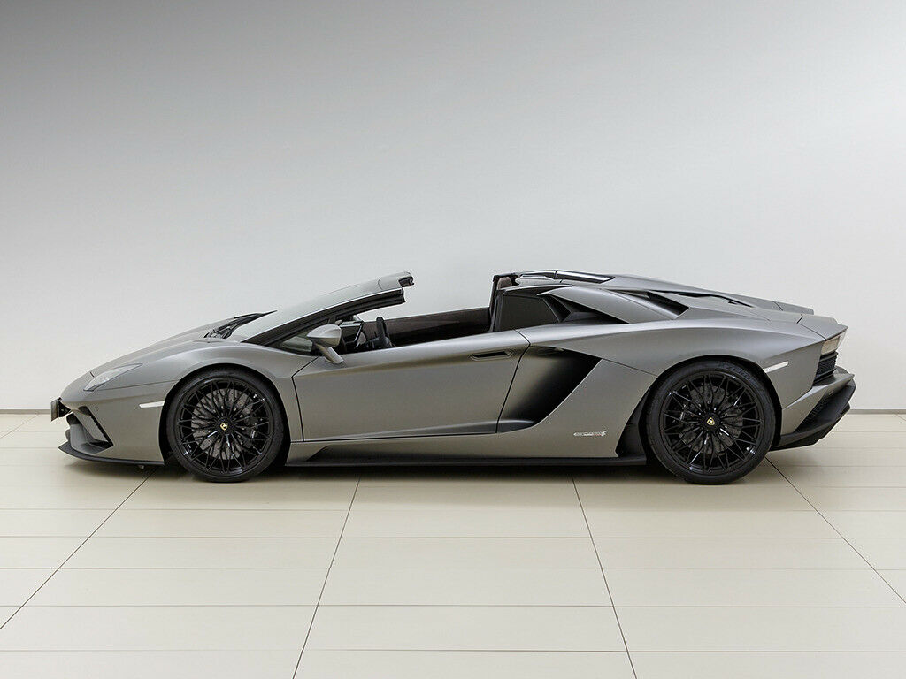 2018 Lamborghini Aventador S LP740-4 Roadster, 4/12