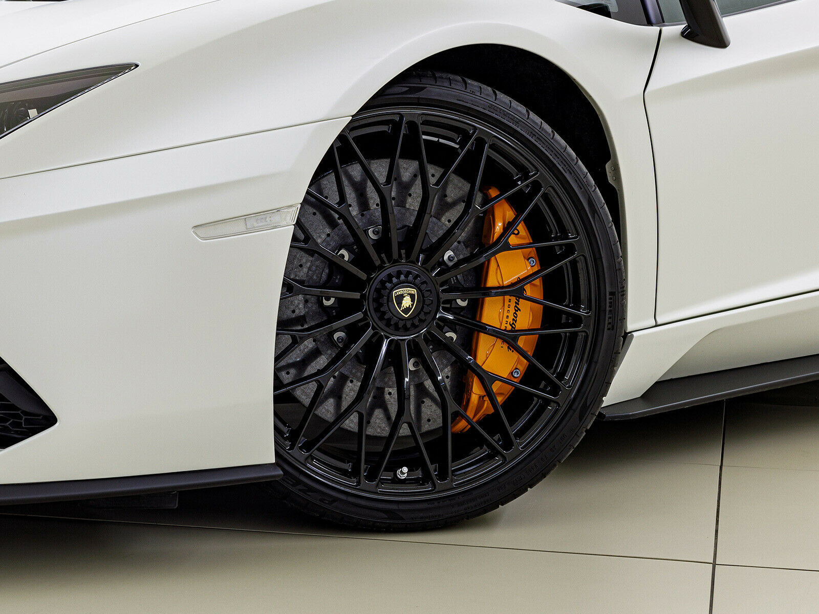 2018 Lamborghini Aventador S Coupe LP740-4, 15/17