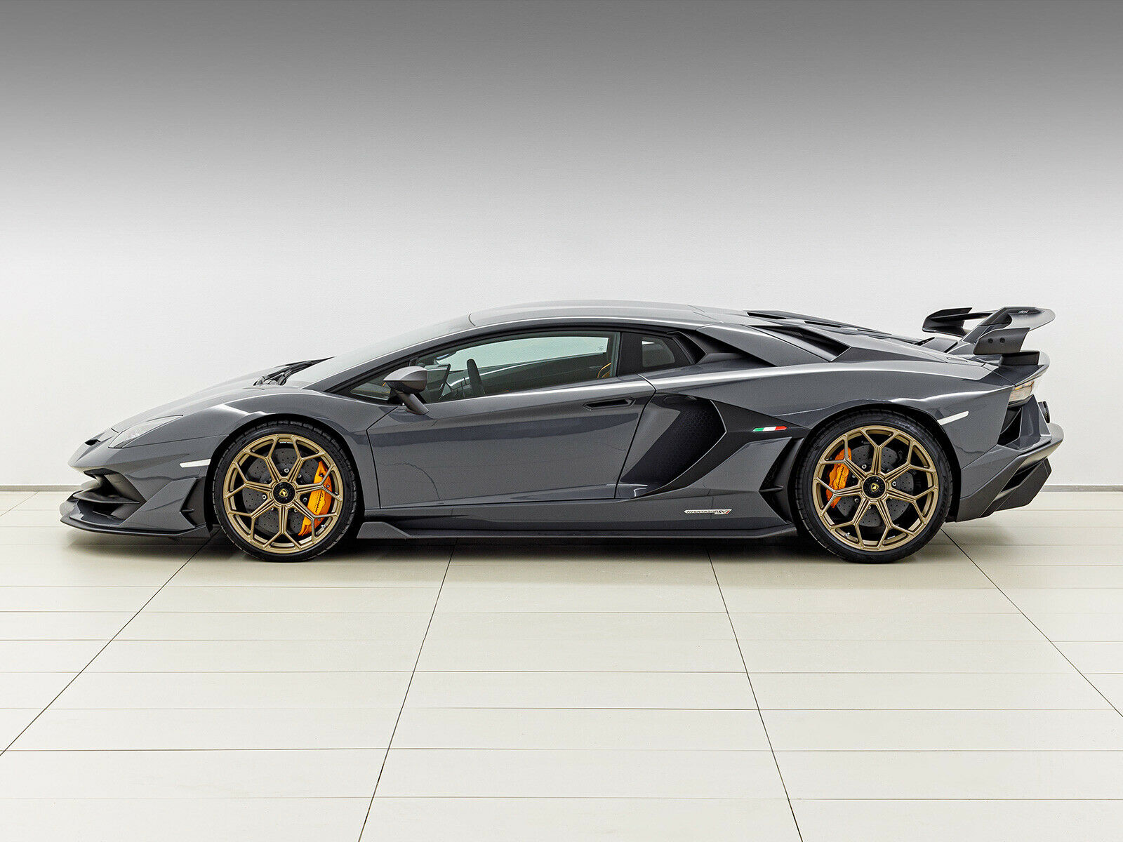 2019 Lamborghini Aventador SVJ Coupe LP770-4, 2/16