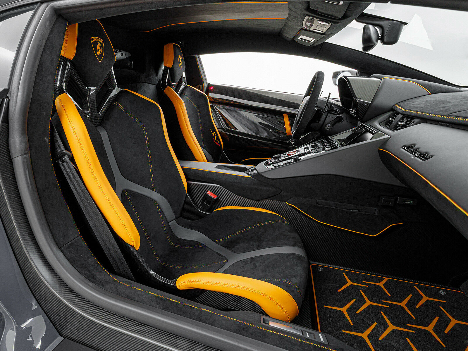 2019 Lamborghini Aventador SVJ Coupe LP770-4, 8/16