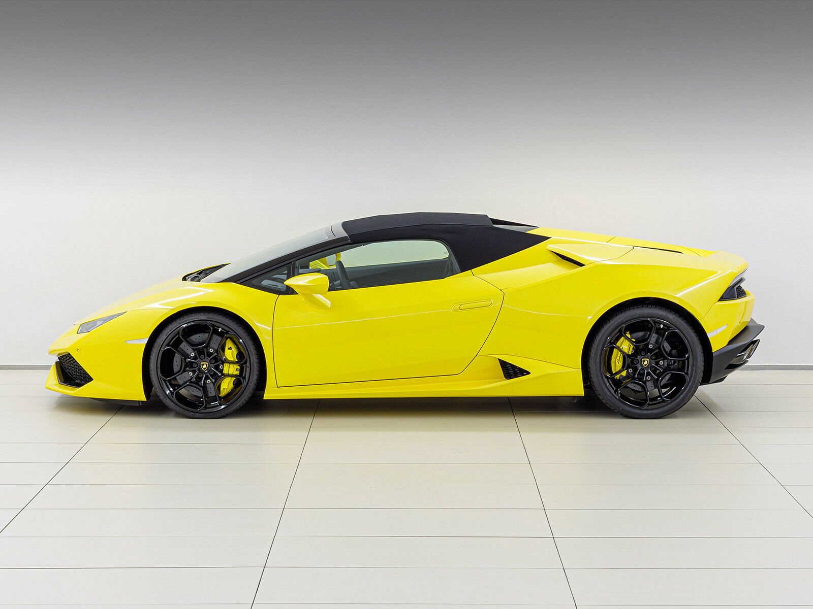 2019 Lamborghini Huracan LP610-4 Spyder