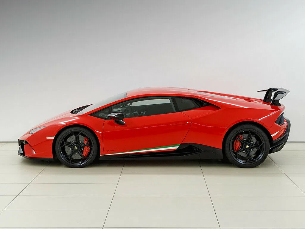 2018 Lamborghini Huracan Performante Coupe LP640-4 for sale, exterior, Rosso Mars- Rot