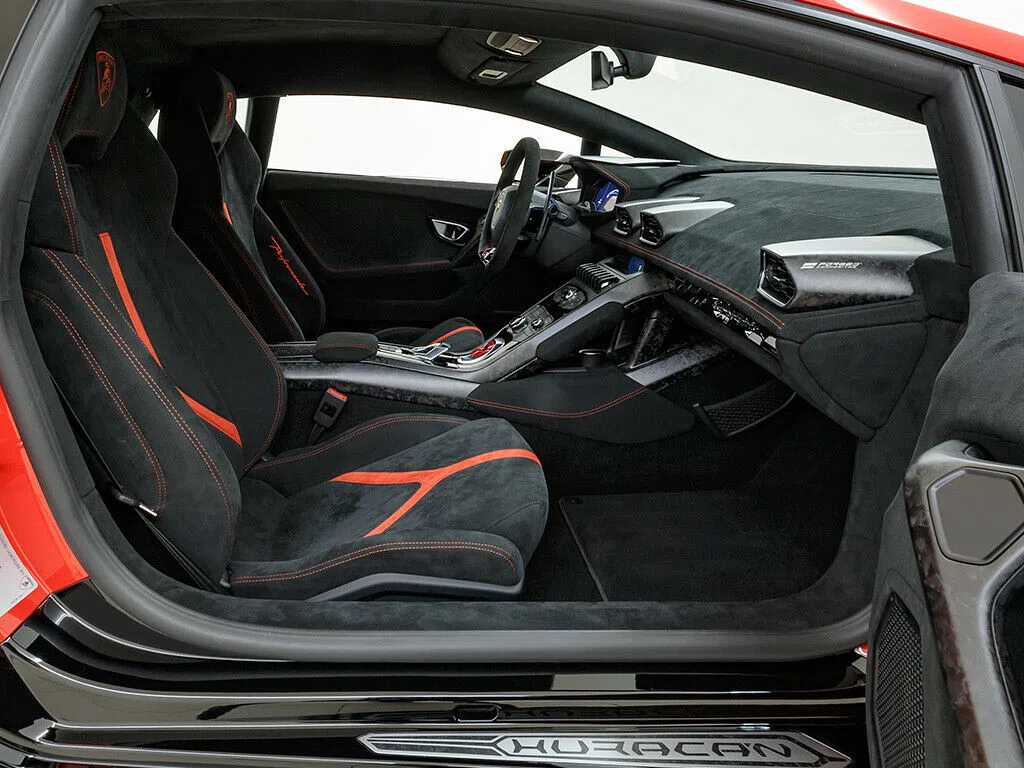 2018 Lamborghini Huracan Performante Coupe LP640-4 interior, Alcantara Schwarz
