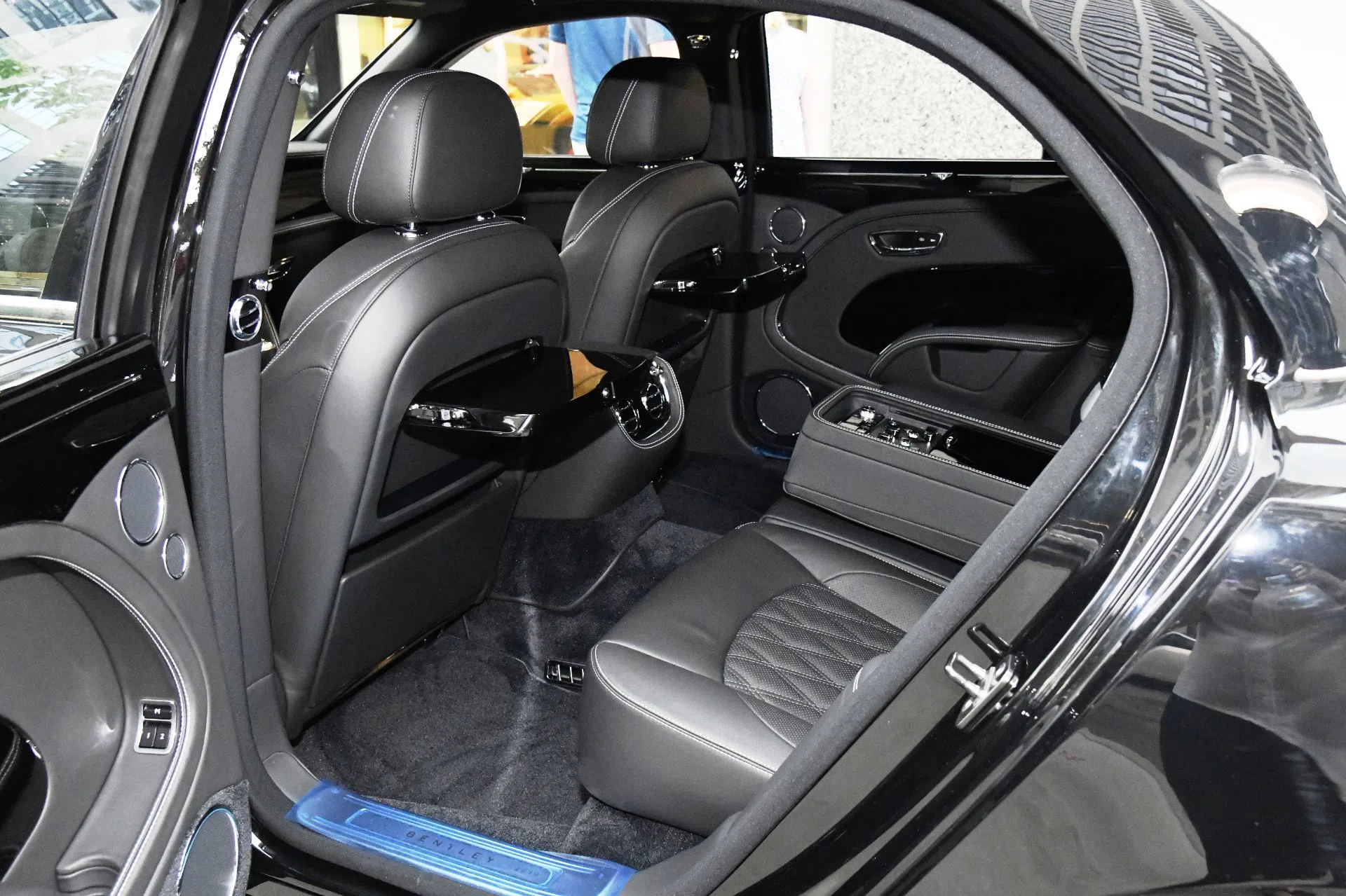 2019 Bentley Mulsanne Speed interior, seats, Beluga