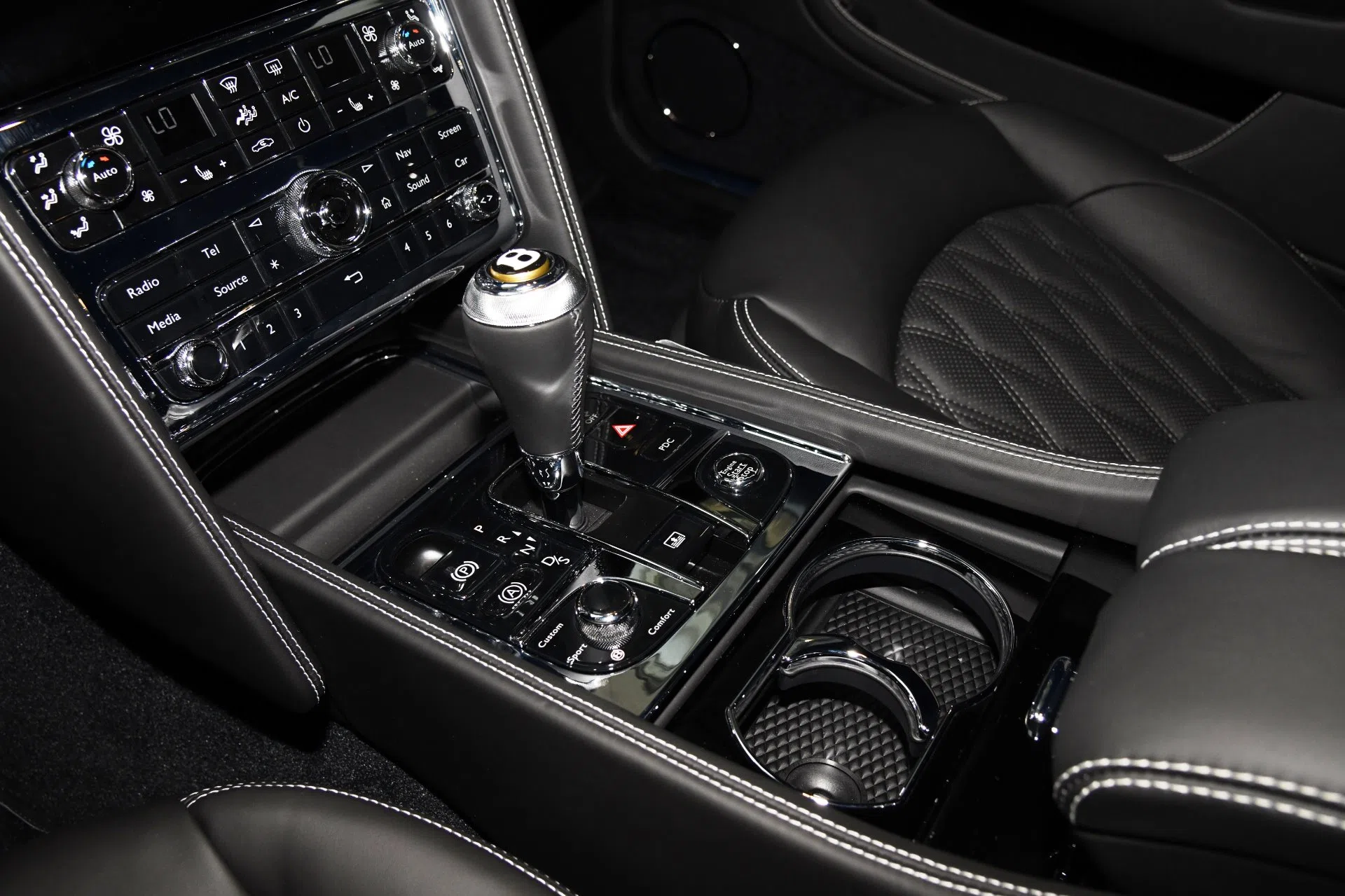 2019 Bentley Mulsanne Speed interior, center console, Beluga