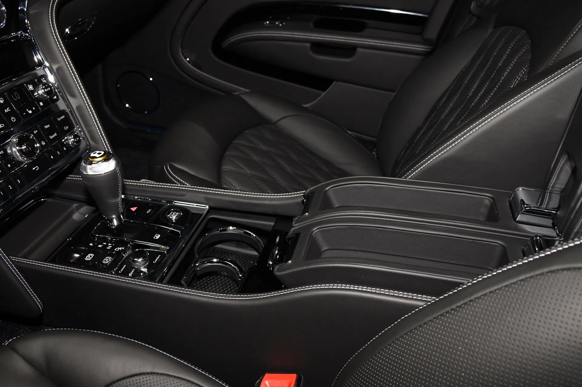 2019 Bentley Mulsanne Speed interior, Beluga