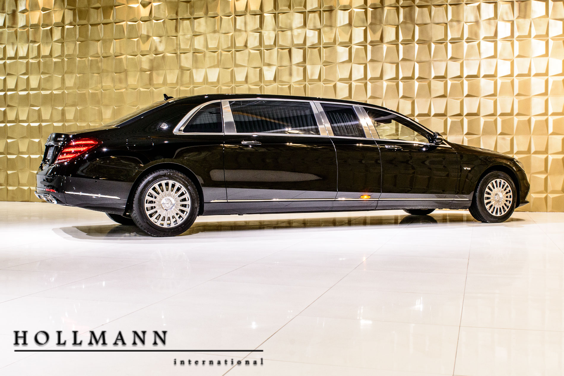 2018 Mercedes-Maybach S 600 Pullman, 3/18