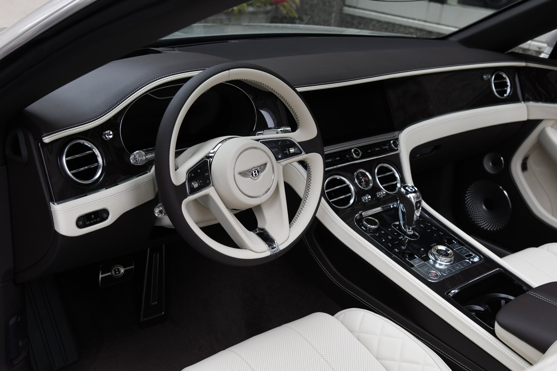 2020 Bentley Continental GTC, 6/20