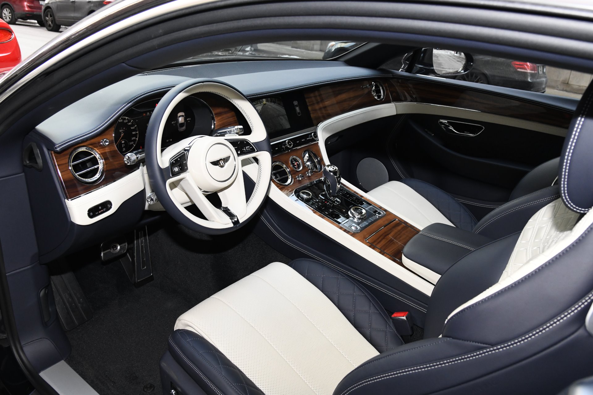 2020 Bentley Continental GT V8, 2/17