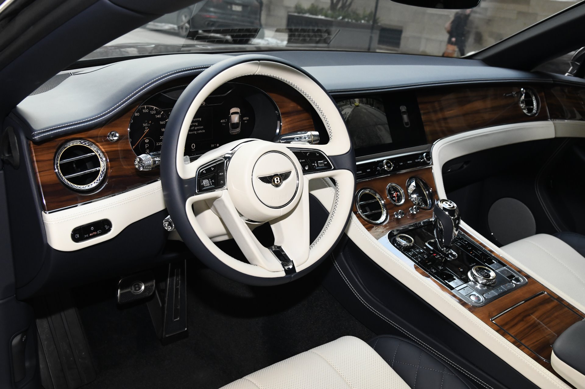 2020 Bentley Continental GT V8, 4/17