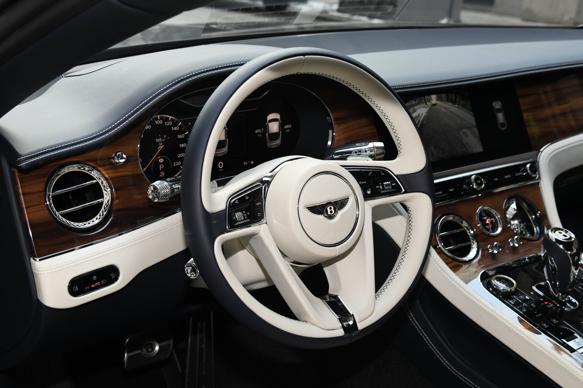 2020 Bentley Continental GT V8, 5/17