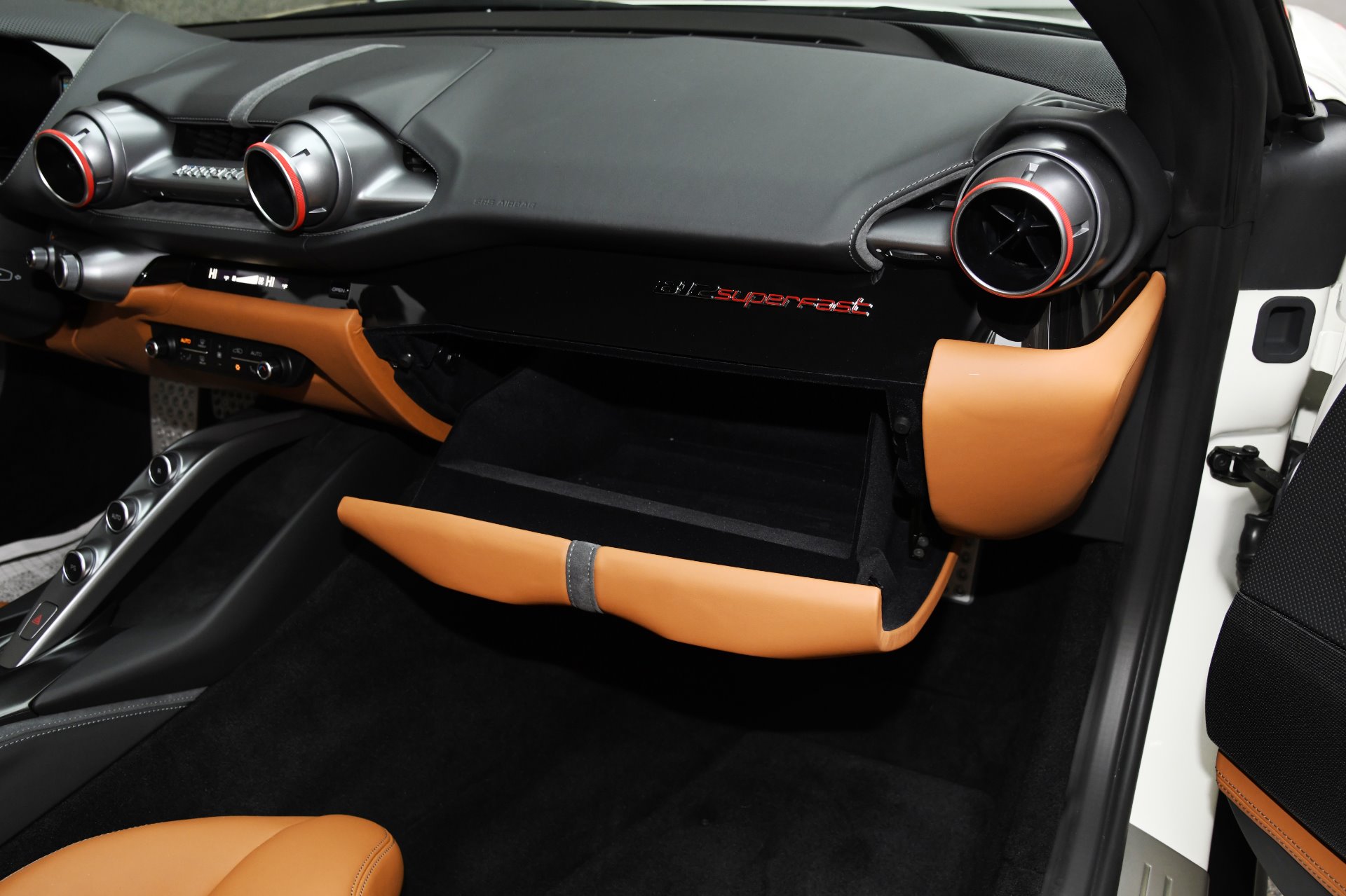 2020 Ferrari 812 Superfast, 17/20