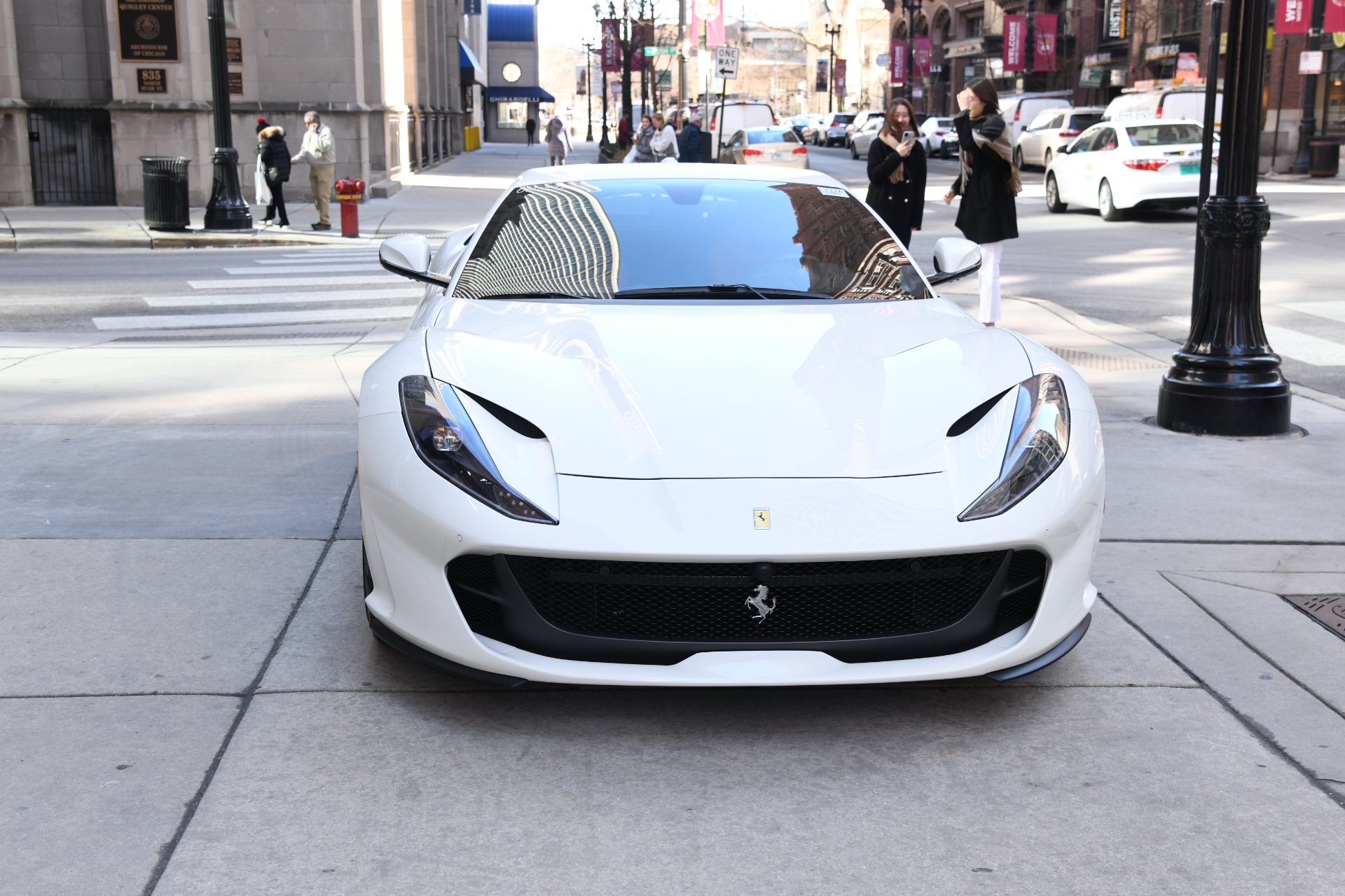 2019 Ferrari 812 Superfast, 2/17