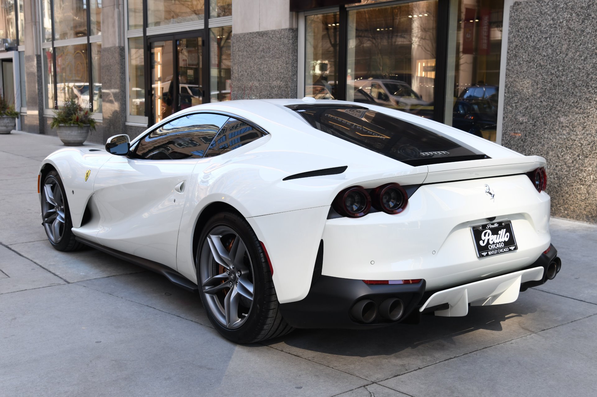 2019 Ferrari 812 Superfast, 5/17