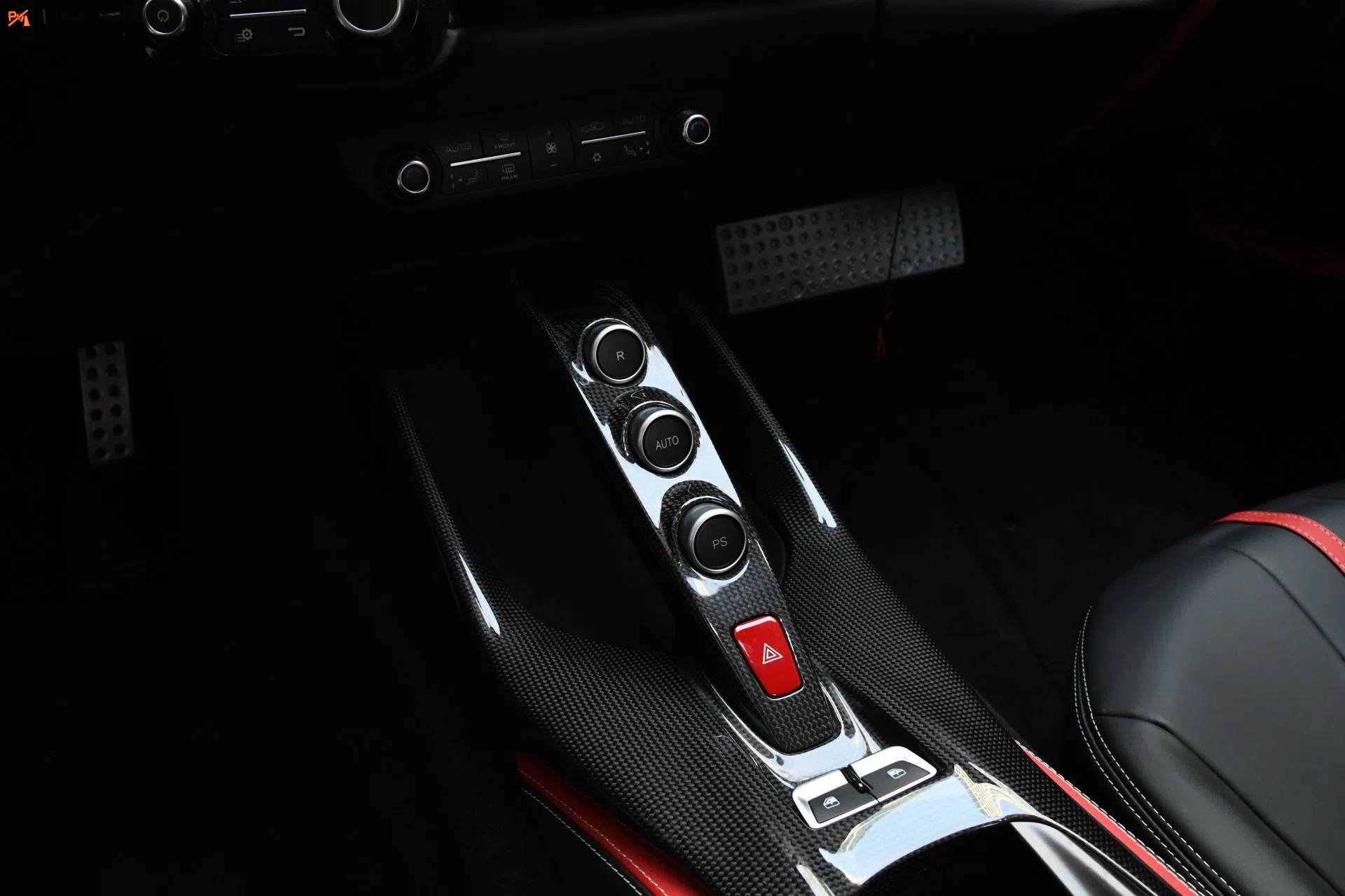 2018 Ferrari 812 Superfast interior, center console, Nero & Rosso