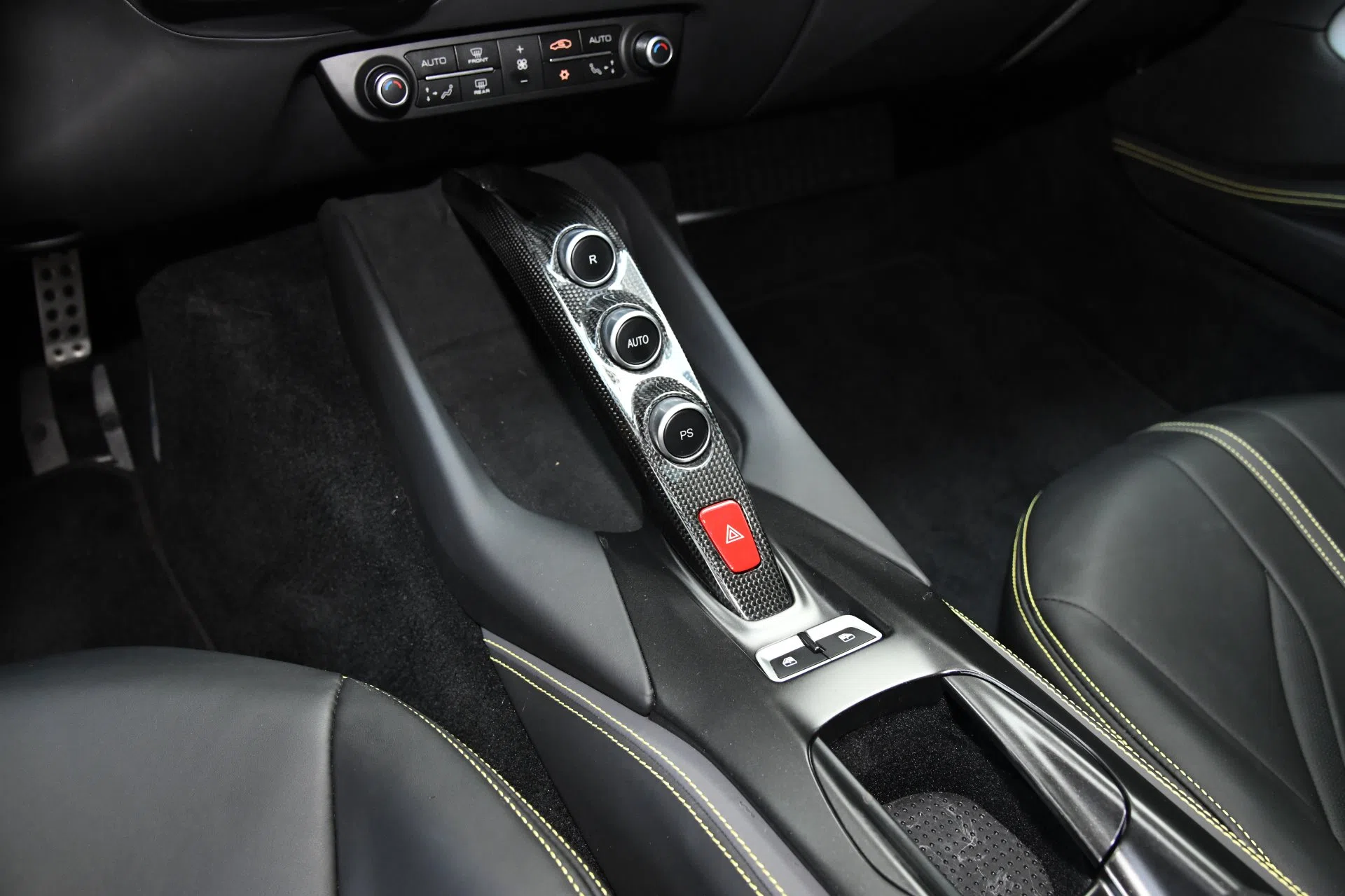 2018 Ferrari 812 Superfast interior, center console, Nero