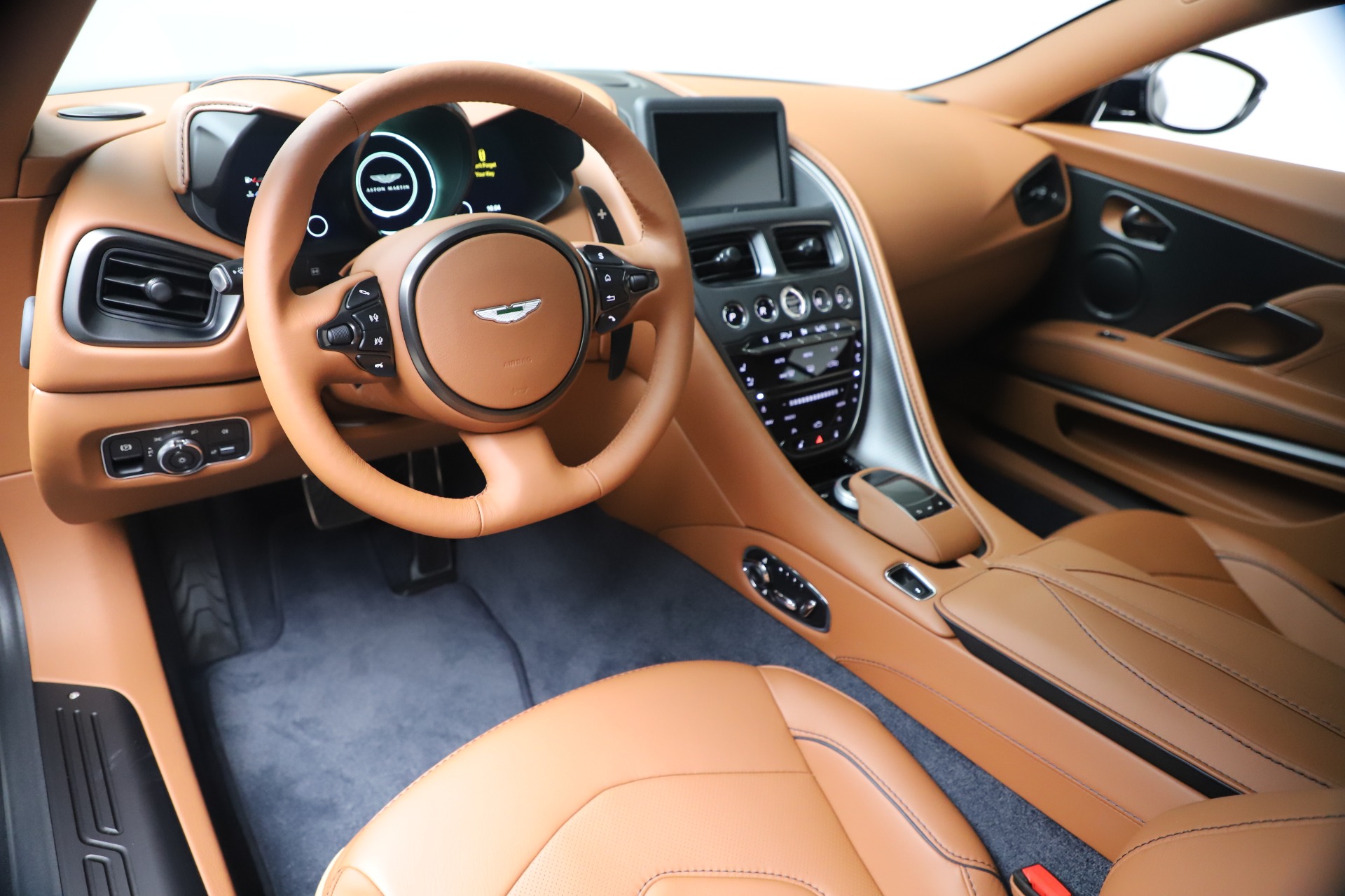 2020 Aston Martin DBS Superleggera Coupe, 3/20