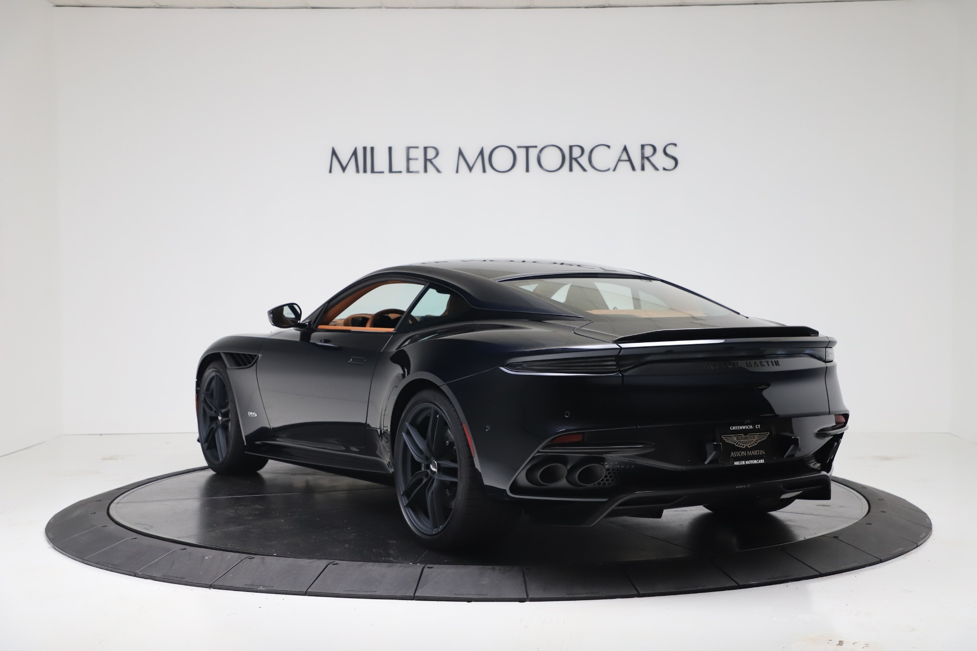 2020 Aston Martin DBS Superleggera Coupe, 7/20