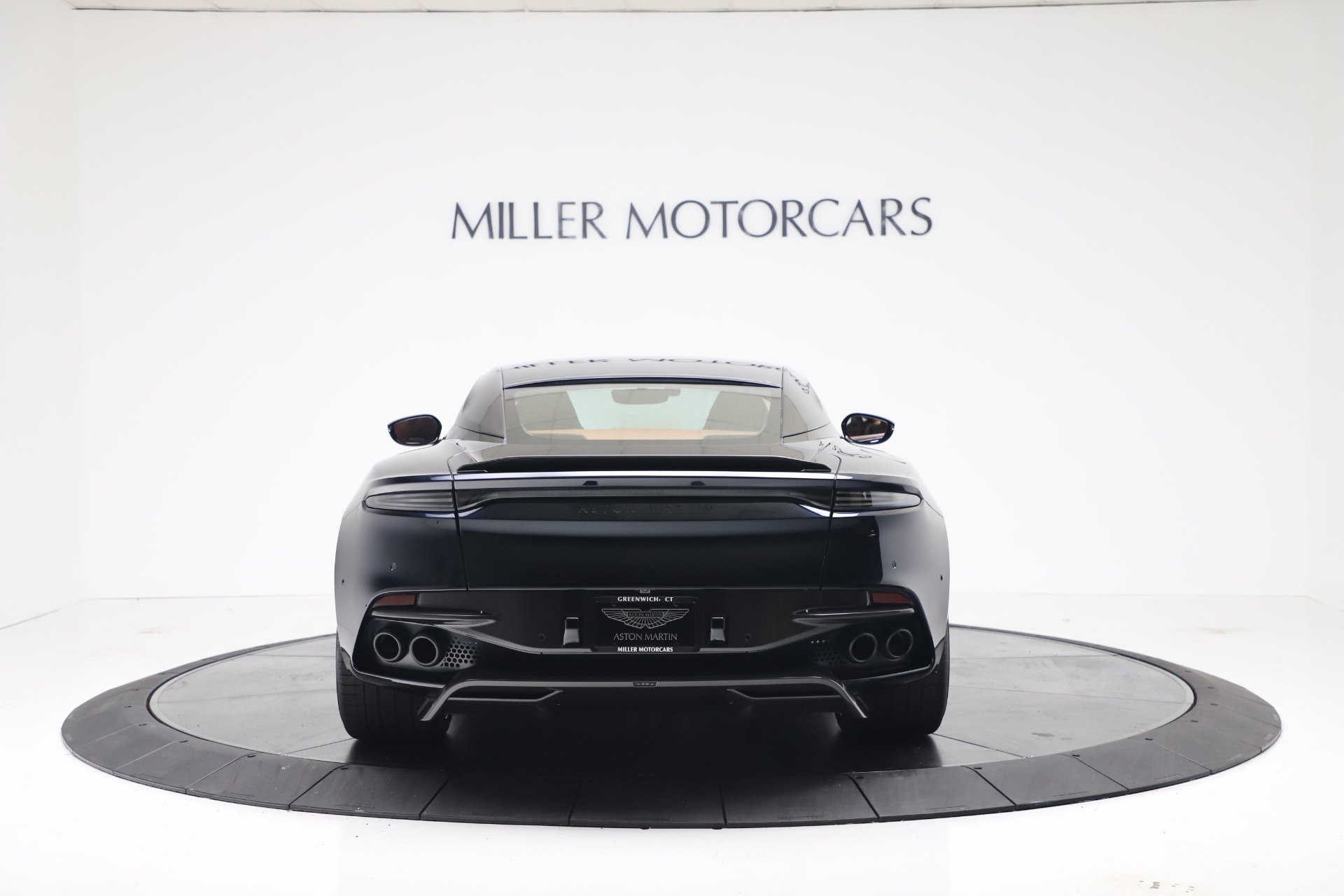 2020 Aston Martin DBS Superleggera Coupe, 8/20