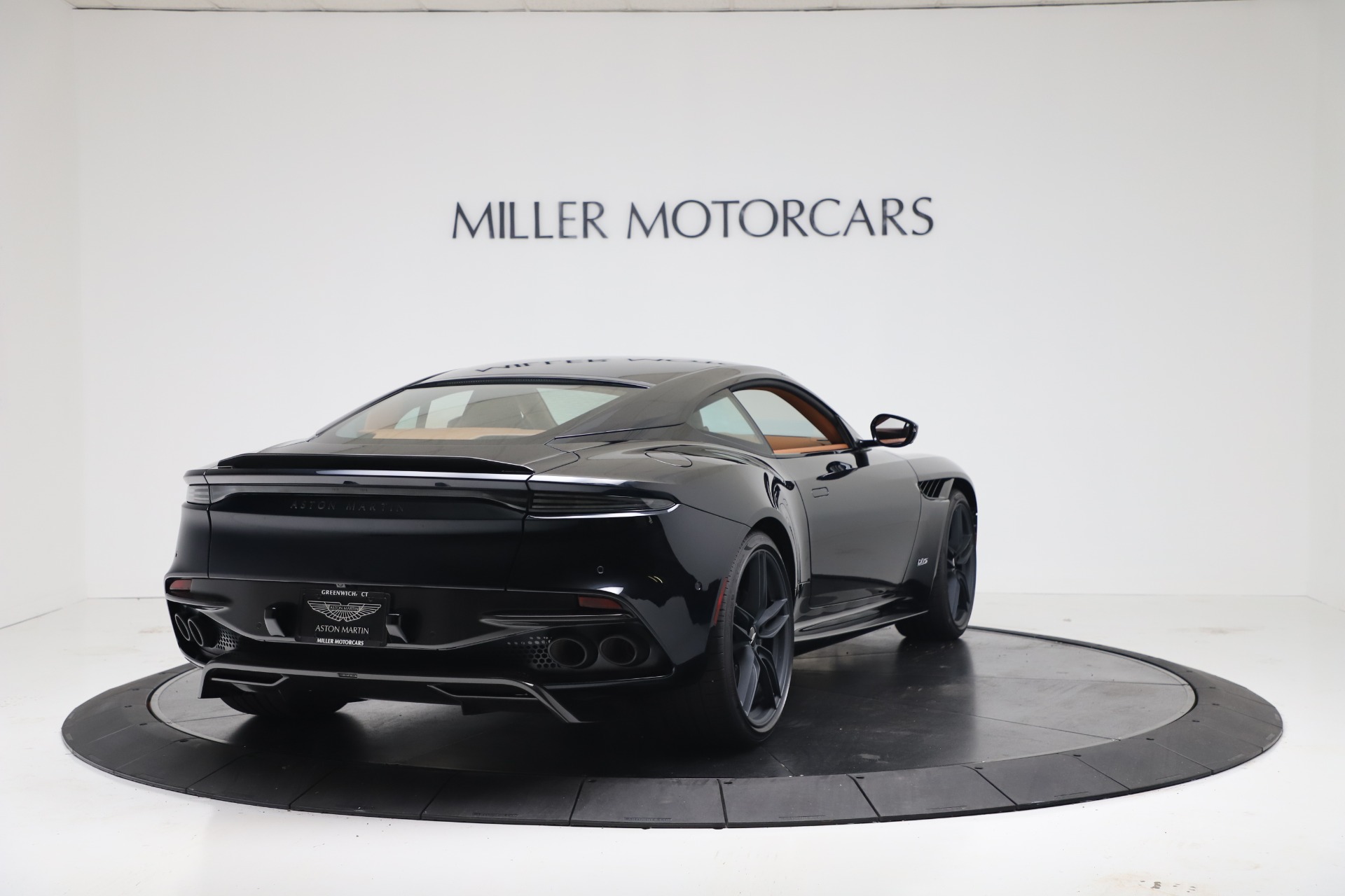 2020 Aston Martin DBS Superleggera Coupe, 9/20