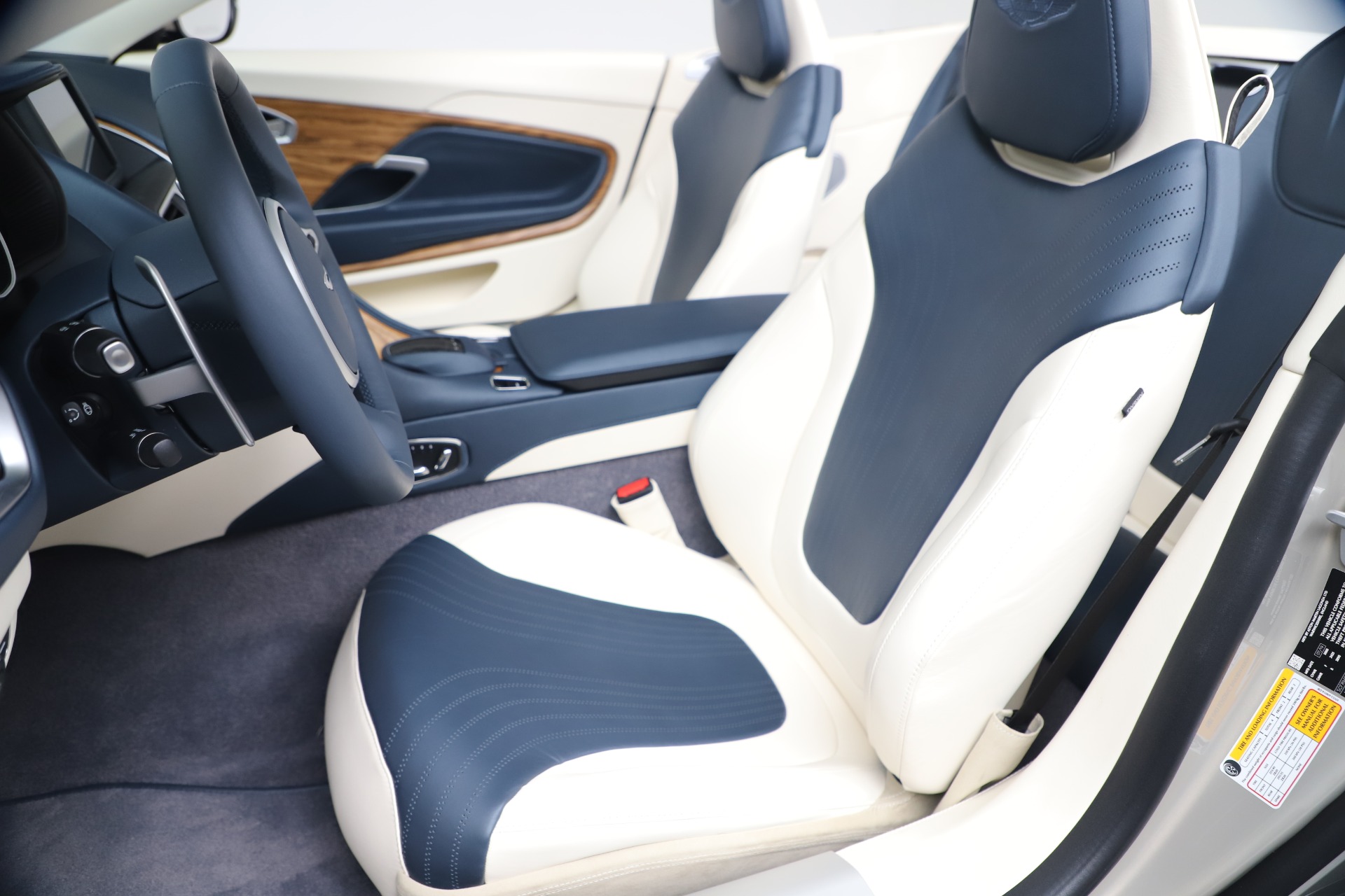 2020 Aston Martin DB11 Volante Convertible, 5/20