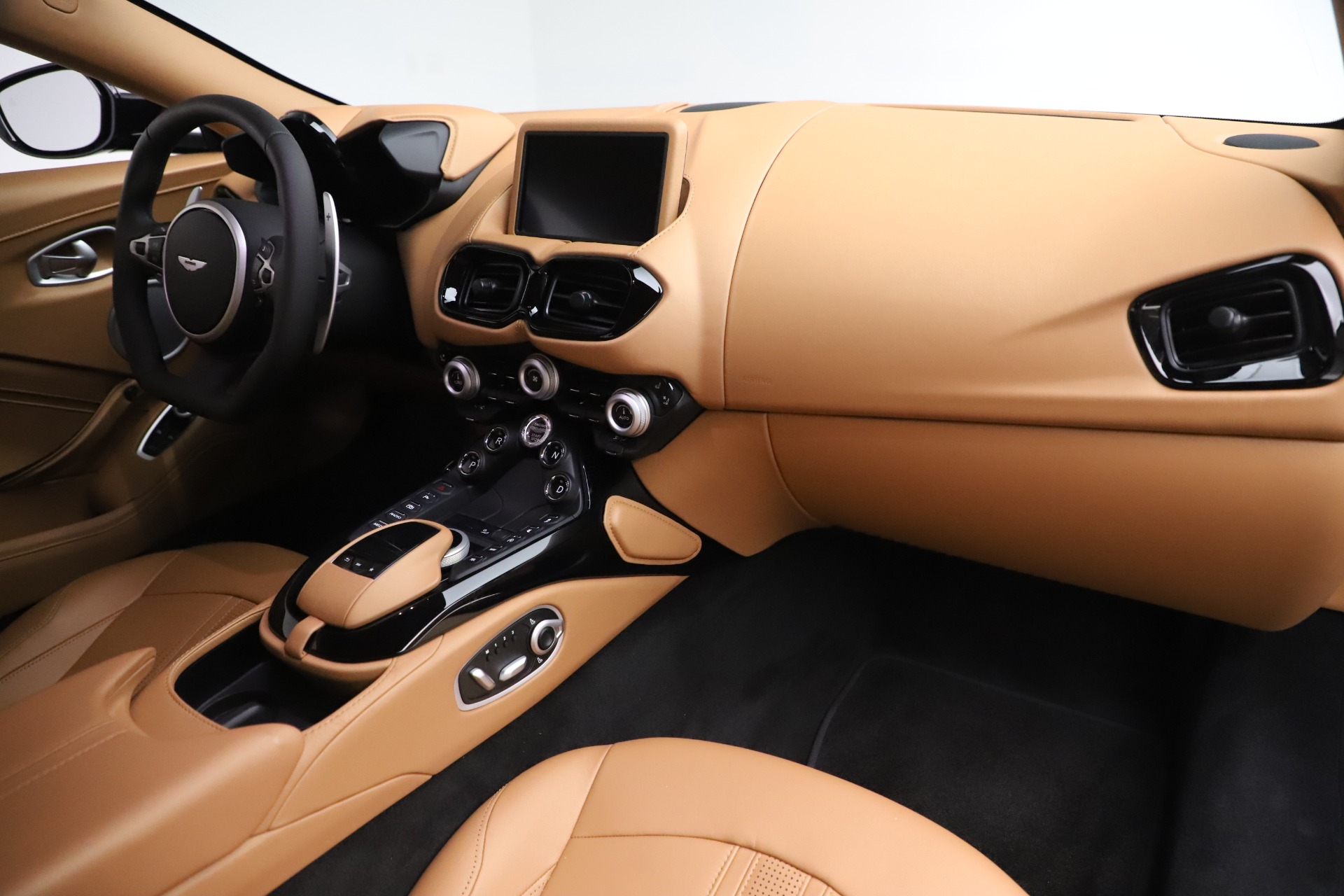 2020 ASTON MARTIN VANTAGE, 16/20