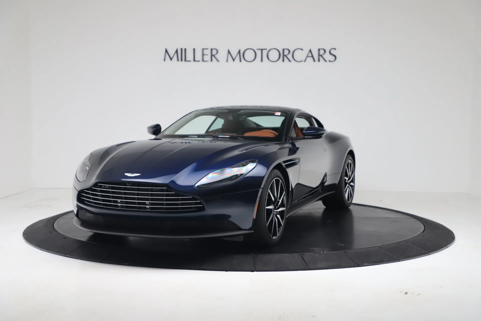 2020 Aston Martin DB11 V8 Coupe