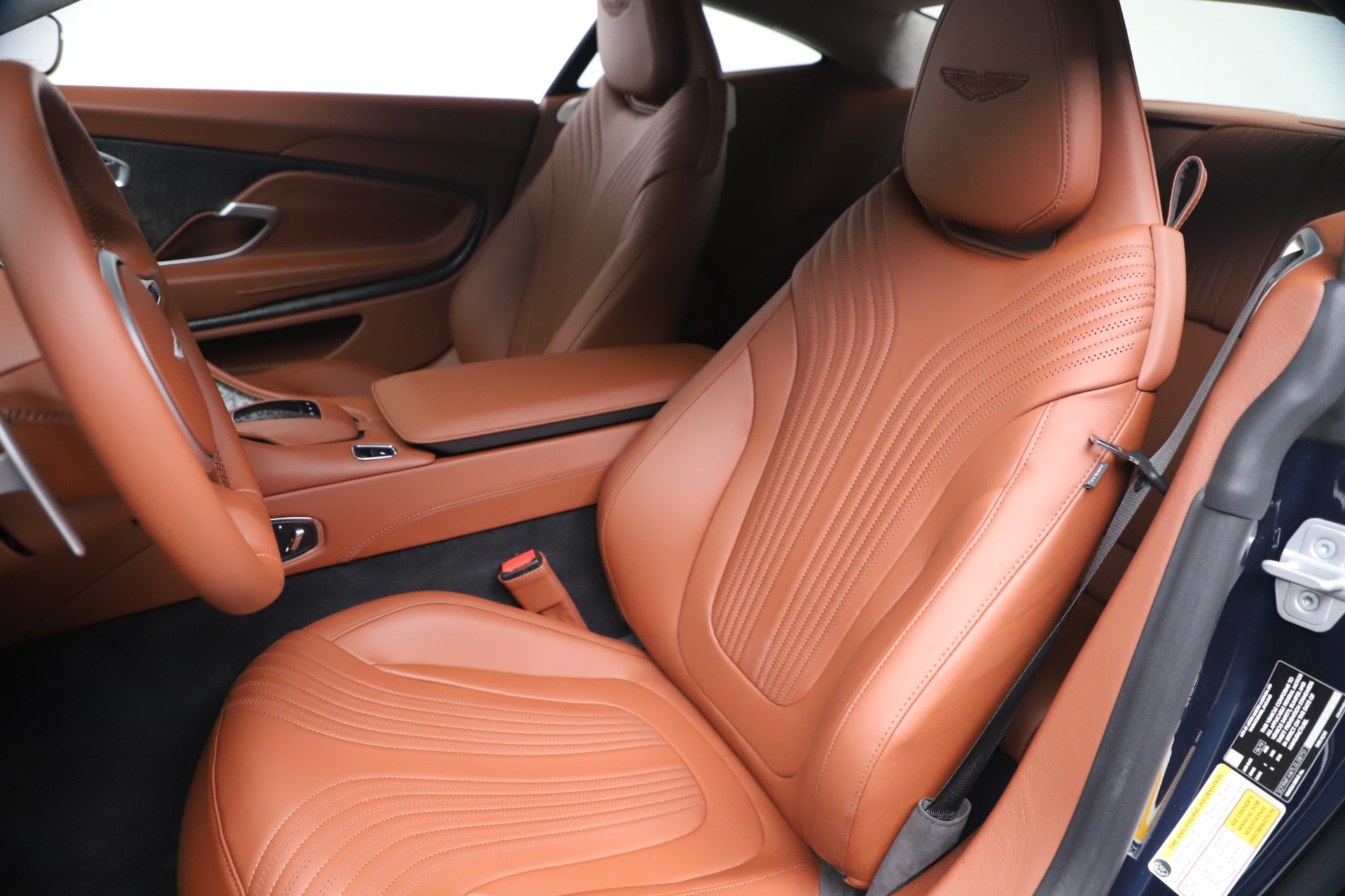 2020 Aston Martin DB11 V8 Coupe, 4/20
