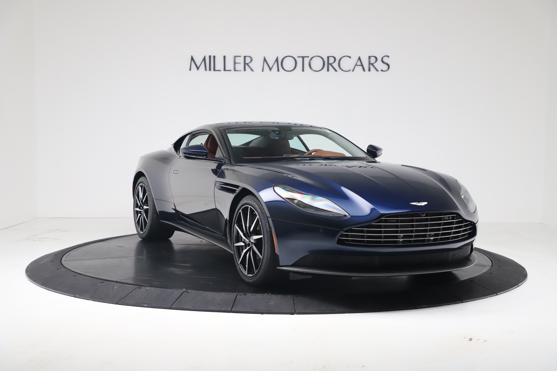 2020 Aston Martin DB11 V8 Coupe, 7/20